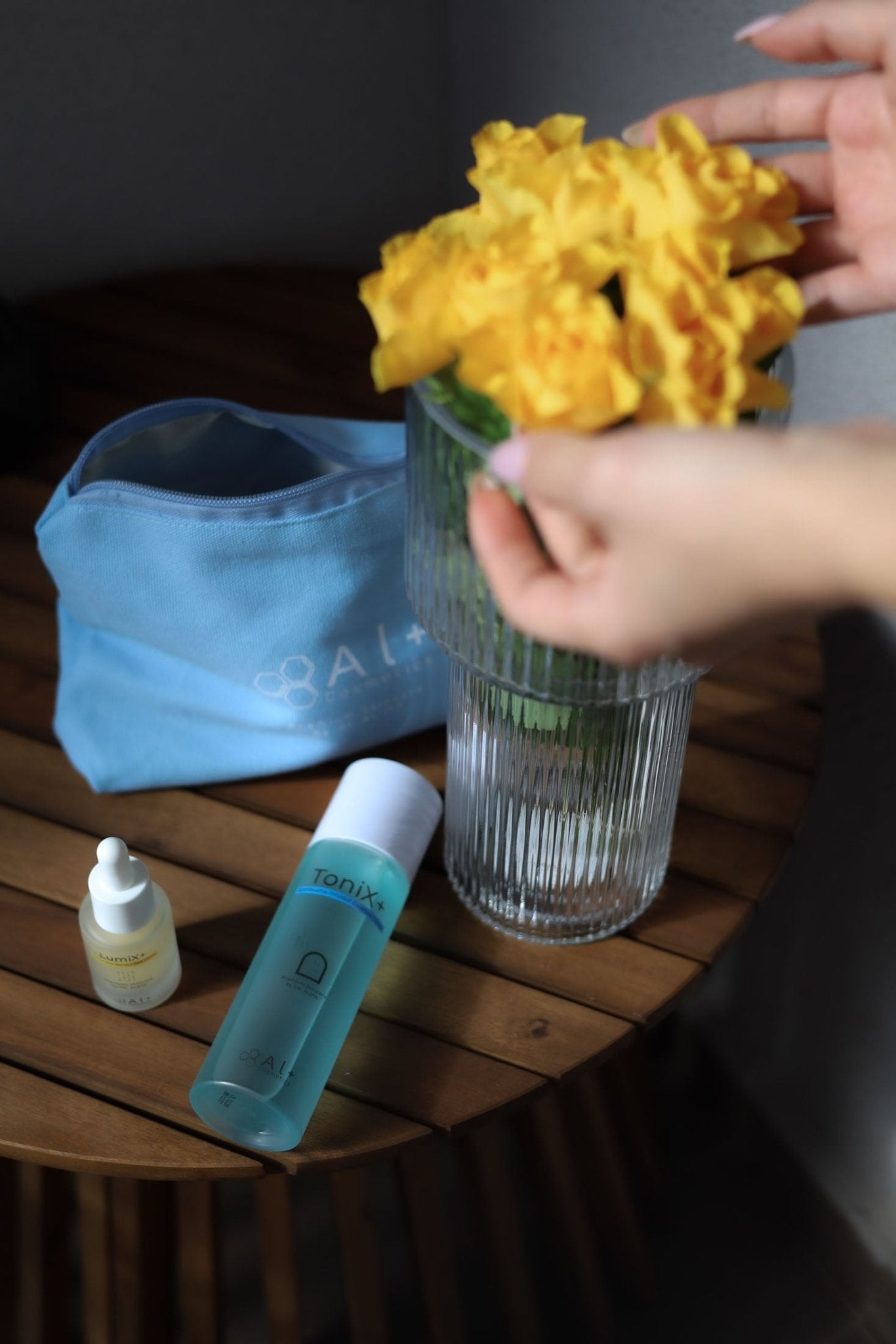 SkinVault+ Essence Bag - Al+ Cosmetics - Skincare несесер | 1 брой